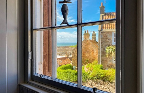 Crail Cottage | A coastal retreat just 100m from Crail Harbour