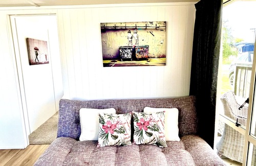 Mangakino Cottage | A comfy 2 bedroom Gottage with a 5 minute stroll to the lake.