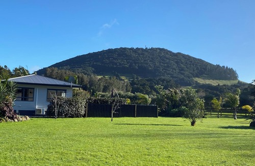 Whangarei Cottage | A cottage in a rural setting yet only minutes to Hospital, Barge Park and town.
