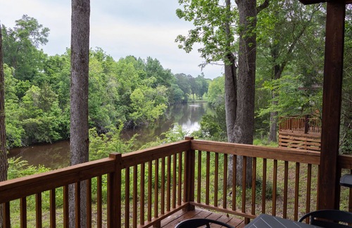Livingston Cabin | A Cozy Getaway Right on the Water, Two Creeks Crossing Resort