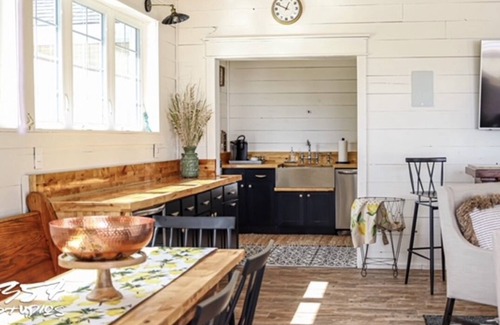 Goreville Cottage | A Cozy Haven of Escape in the Wishbone of Southern Illinois (SoIL)