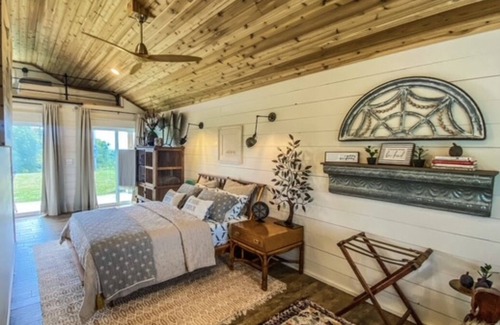 Goreville Cottage | A Cozy Haven of Escape in the Wishbone of Southern Illinois (SoIL)