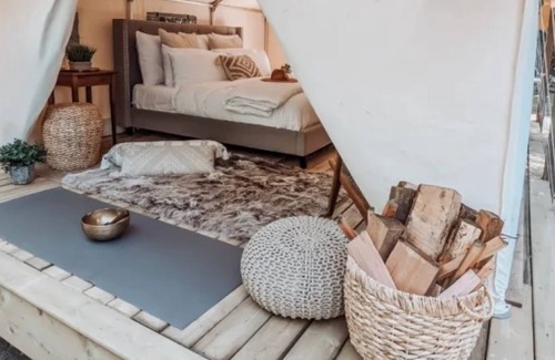 Tsawwassen Cabin | A cozy Retreat 3 mins from the BC Ferries