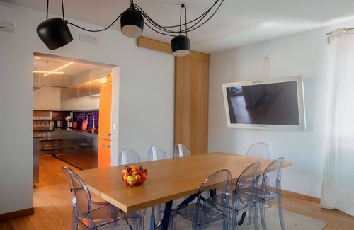Coste House | A design corner with a view of Etna