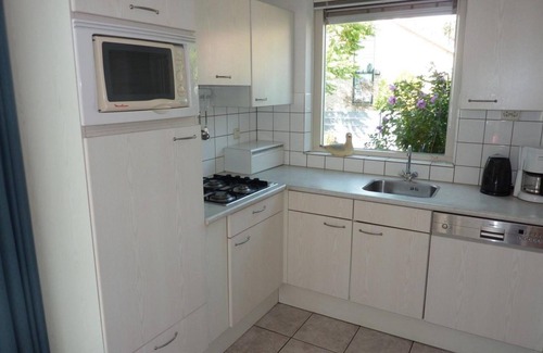 Breskens House | A detached 6-person bungalow with approx. 102m2 of living comfort and a lovely garden.