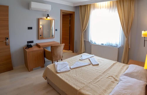 Ayvalik Hotel | A. Emreli Suite Hotel