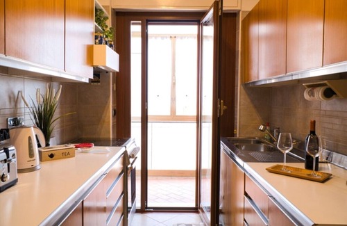 Gianicolo Apartment | A few minutes from Villa Pamphili, elegant panoramic apartment.
