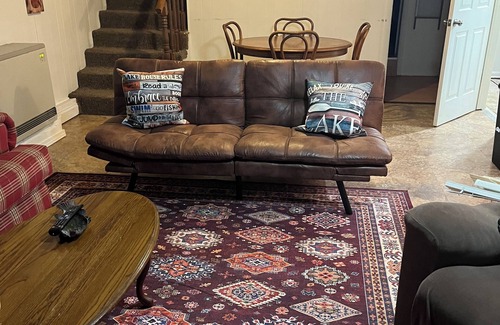 Albany House | A Fisherman's and Family’s Paradise