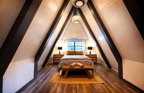 Rosa House | A-frame Retreat On Private Pond