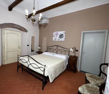 Vaiano House | A.G. Rooms in casa colonica