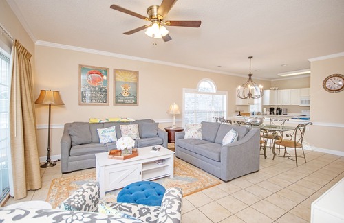 Central Myrtle Beach Condo | A golf course view escape in the heart of Myrtle Beach!