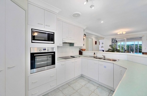Bargara Apartment | A great escape nestled in the picturesque seaside town of Bargara
