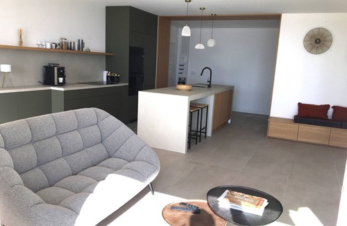 Corse-du-Sud Apartment | A haven of peace with careful design facing the gulf