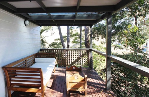 Hawks Nest House | A Holiday About the Beach and the Bush!