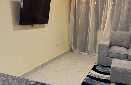 Nairobi Apartment | A home away from home in a newly built cozy apartment in Ruaka