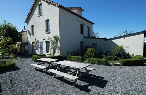 Saint-Honore-les-Bains House | A house suitable for groups and families