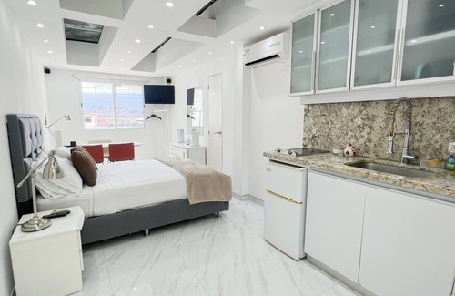 Baruta House | A house with views in Caracas in a safe area I