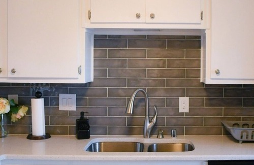 Biggs Field House | A.L.I. Place is a newly renovated 3 bedroom/2 bathroom home 5 min. from airport.