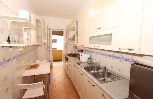 Quartiere XI Portuense Apartment | A large and affordable 2 bedrooms apartment near Trastevere Station