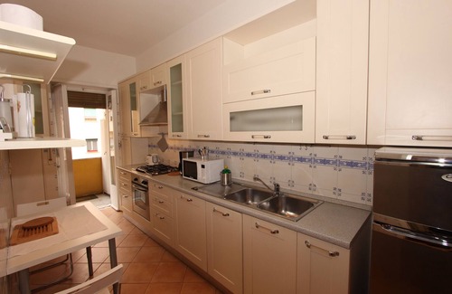 Quartiere XI Portuense Apartment | A large and affordable 2 bedrooms apartment near Trastevere Station