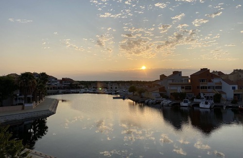 Le Barcares Apartment | A little corner of paradise overlooking the marine lake Le Barcares