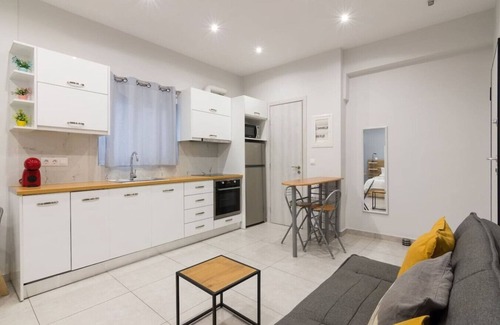 Kinosargous Apartment | A little gem in the heart of Athens