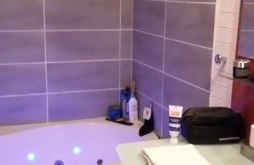 Porte d'Aubervilliers Apartment | A Louer Pour les Jeux Olympiques, Appartement Dans le 18ème de Paris