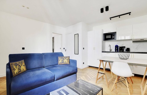 Faubourg Saint-Germain Apartment | A Lovely 1-BR in Champs de Mars - Eiffel Tower