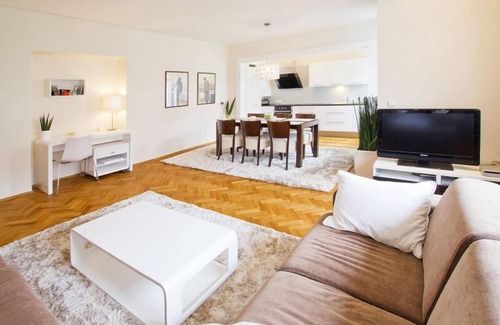 Nove Mesto Apartment | A Luxurious 2 Bedrom 2 Bathroom Apt With A/C + Balcony Behind National Theater