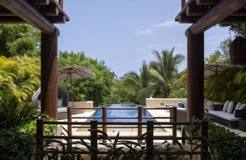 Ixtapa Villa | A luxurious beachfront house in Ixtapa Zihuatanejo's secure Arcano Development