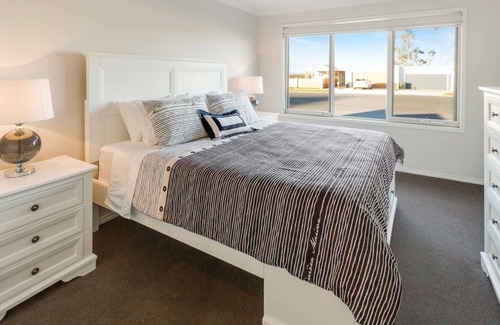 Paynesville House | A luxury holiday home metres from the water
