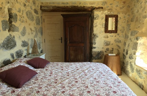 Saint-May Cottage | A Mas of character above the gorges of Saint May