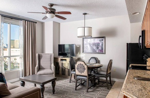 Las Vegas Condo | A Mediterranean-style vacation retreat immediately adjacent to Formula1 Paddock