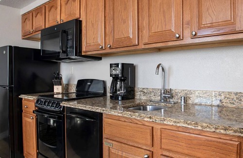 Las Vegas Condo | A Mediterranean-style vacation retreat immediately adjacent to Formula1 Paddock