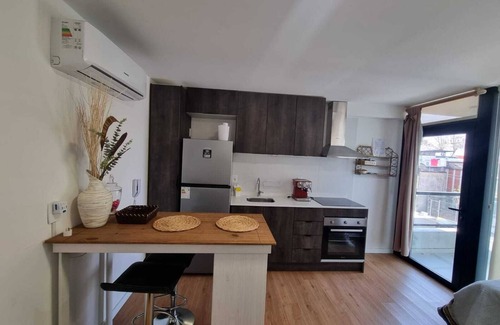 Pocitos Apartment | A modern loft with a smart key system, located close to a Mall and beaches.