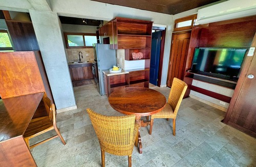 Lawson Rock Apartment | A Modernist Paradise Overlooking the Caribbean Sea.