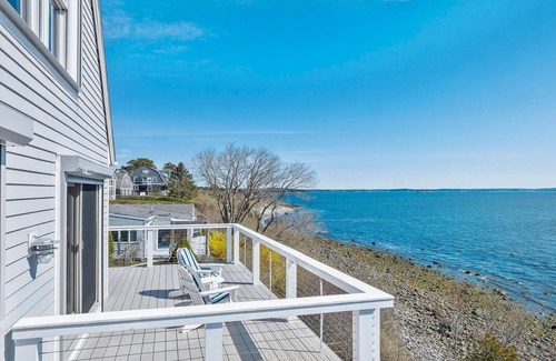 Bailey Island House | A multi-level home on the cliffs of Casco Bay!