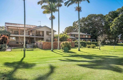 East Ballina Villa | A PERFECT STAY - River Links