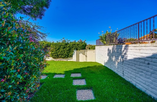 Palos Verdes Estates House | A Perfect Relaxation Destination (Longer Stay Rentals only)