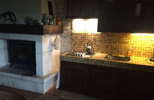 Montcuq Cottage | A picturesque cottage in the countryside near Montcuq .