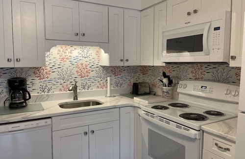 Murrells Inlet Condo | A Place at the Beach II 1C - Oceanfront in Garden City Beach