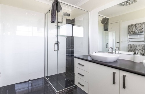 East Albury Apartment | A Place to Stay On Jamieson