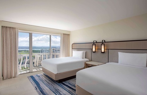 Isla Verde Hotel | A Place You'll Surely Enjoy! Unit with City View, Outdoor Pool, Pets Are Welcome