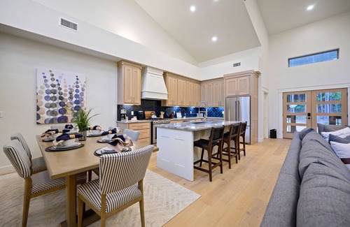 Broken Bow Cabin | A private, bright, modern rustic cabin – surrounded by trees.
