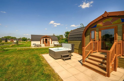 Rampton Ski Chalet | A quirky yet cosy cabin perfect for a family break.