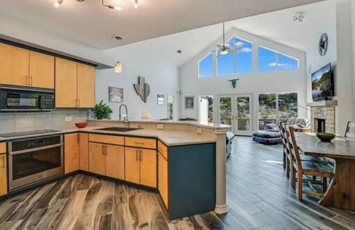 Marble Falls House | A rare find - bright gorgeous 3 bedroom home nestled on Lake Marble Falls!