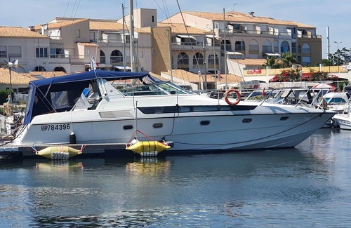 Carnon-Plage Boat Rental | A real floating apartment
