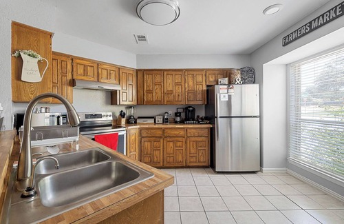 Frisco House | A Real Frisco Gem! Heart of the City+Hot Tub+Game Room