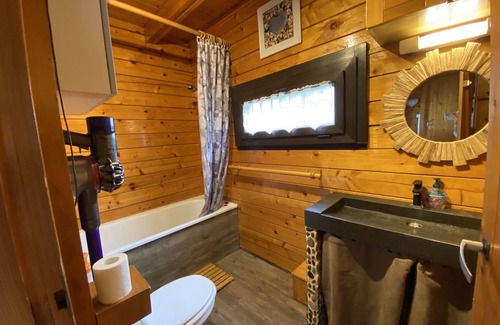 Remoray-Boujeons Ski Chalet | A real wooden chalet; comfort and view, sauna, ski at 10 min., lake at 5 min.
