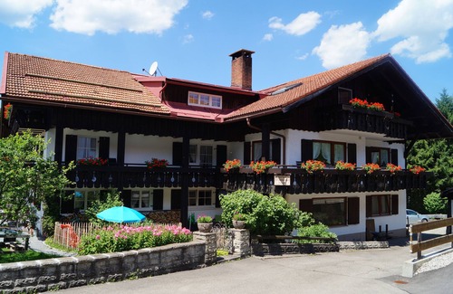 Schollang Apartment | A relaxing holiday, spend in the romantic mountain village Schöllang